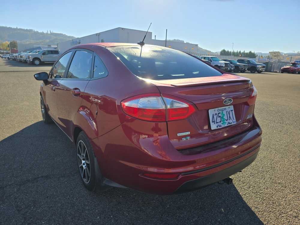 Used 2016 Ford Fiesta SE FWD image 16