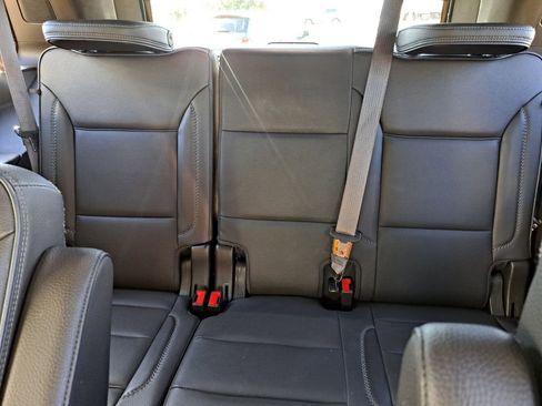 Used 2021 GMC Yukon Denali w/ Denali Premium Package image 22