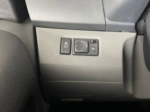 Used 2015 Nissan NV200 SV w/ Exterior Appearance Package image 24