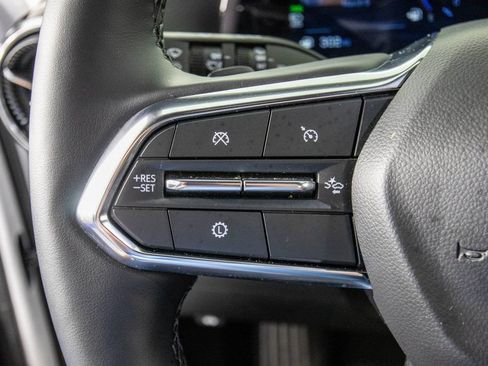 Used 2025 Chevrolet Equinox LT FWD image 20
