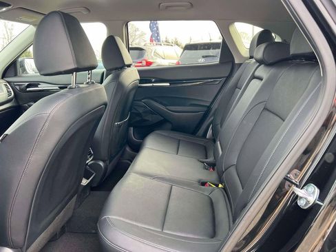 Used 2025 Kia Seltos EX image 11