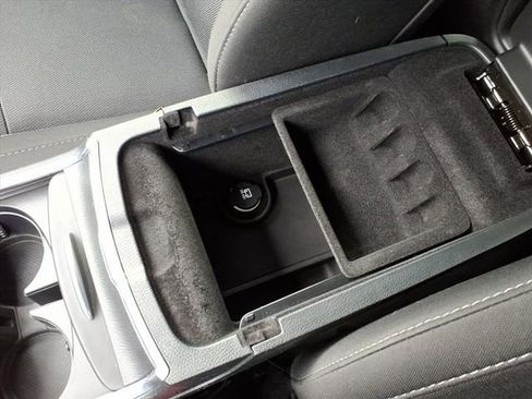 Used 2016 Dodge Charger SXT w/ Rallye Group image 31