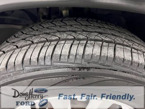 Used 2017 Nissan Rogue SV w/ SV Premium Package image 16