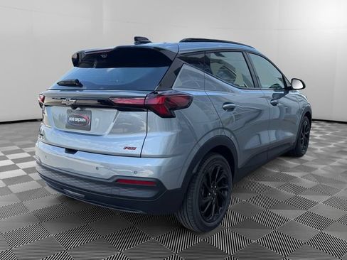 Used 2027 Chevrolet Bolt RS w/ Technology Package FWD image 5