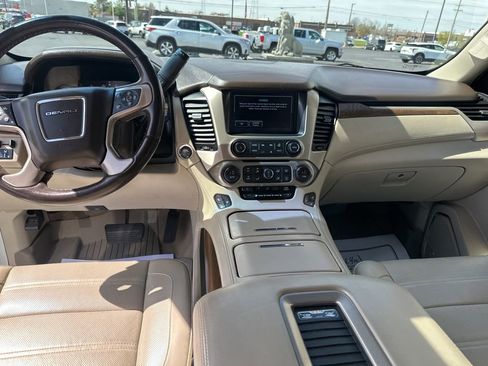 Used 2020 GMC Yukon Denali w/ Denali Ultimate Package AWD/4WD image 14