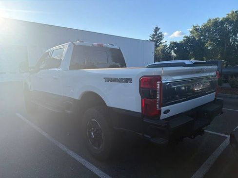 Used 2025 Ford F250 King Ranch w/ Tremor Off-Road Package AWD/4WD image 4