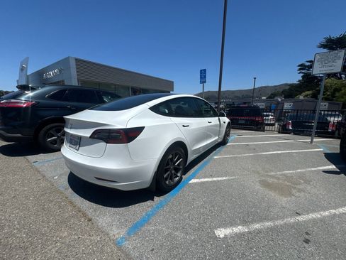 Used 2023 Tesla Model 3 Standard Range RWD image 7