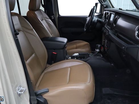 Used 2020 Jeep Gladiator Rubicon image 27