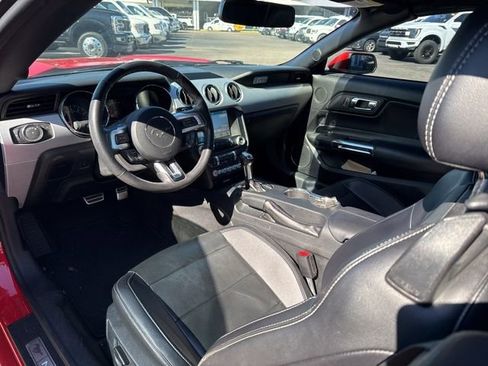 Used 2017 Ford Mustang Premium image 7