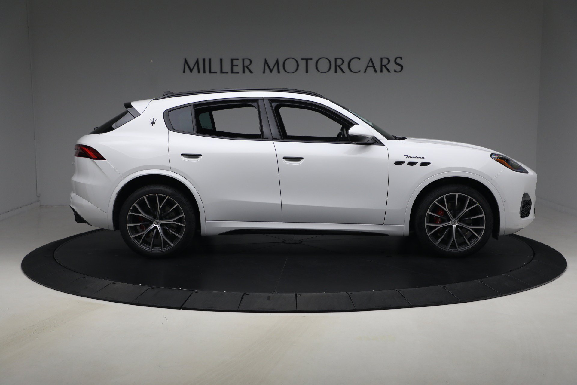 New 2026 Maserati Grecale Modena AWD/4WD image 9
