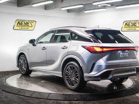 Used 2023 Lexus RX 500h F Sport image 2