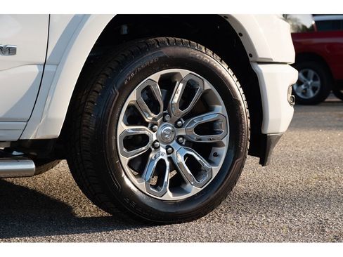 Used 2022 RAM 1500 Laramie w/ Sport Appearance Package AWD/4WD image 10