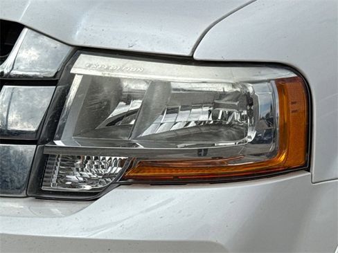 Used 2017 Ford Expedition EL XLT w/ Equipment Group 202A image 4