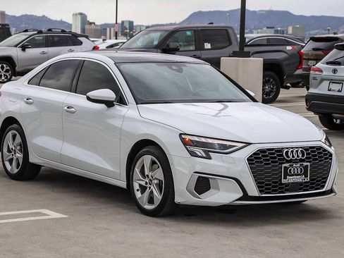 Used 2023 Audi A3 2.0T Premium w/ Convenience Package image 3