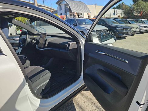 New 2026 Volvo EX30 Plus w/ Climate Package AWD/4WD image 12