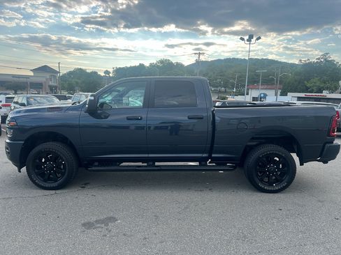 Used 2026 RAM 2500 Big Horn AWD/4WD image 6