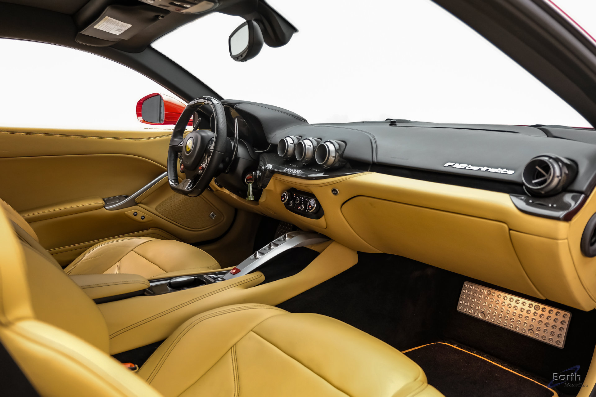 Used 2015 Ferrari F12 Berlinetta RWD image 54