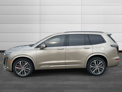 Certified 2023 Cadillac XT6 Sport image 2