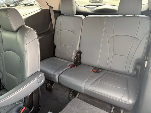 Used 2021 Buick Enclave Essence w/ Sport Touring Edition image 20