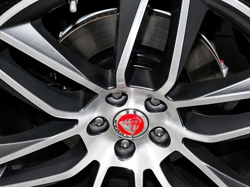 Used 2021 Jaguar F-TYPE R-Dynamic AWD/4WD image 70