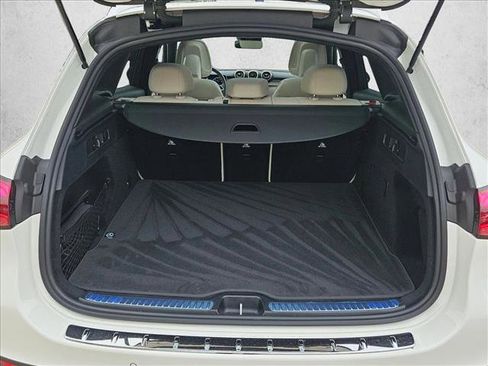 Certified 2026 Mercedes-Benz GLC 300 image 6