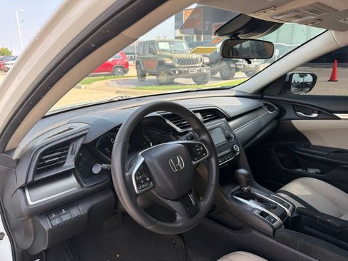 Used 2019 Honda Civic LX image 11