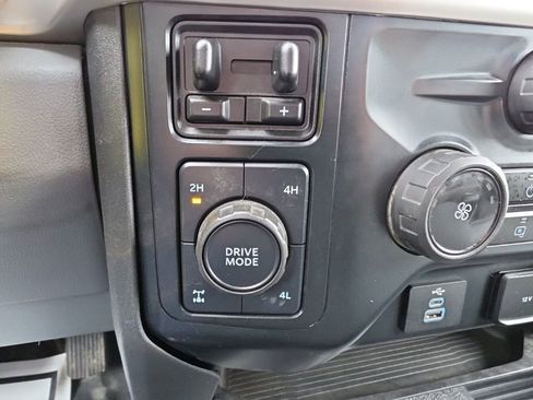 Used 2023 Ford F250 XLT w/ 360-Degree Camera Package image 17