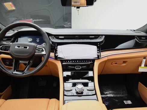 New 2026 Jeep Grand Cherokee Summit image 38