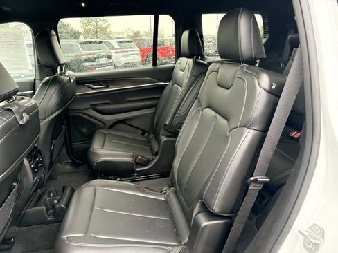 Used 2025 Jeep Grand Cherokee L Limited w/ Trailer Tow Package image 7