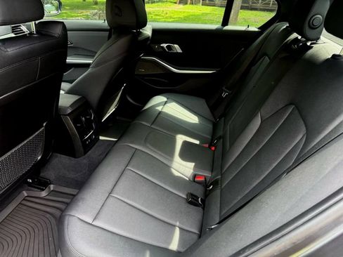 Used 2020 BMW 330i xDrive Sedan w/ M Sport Package AWD/4WD image 32