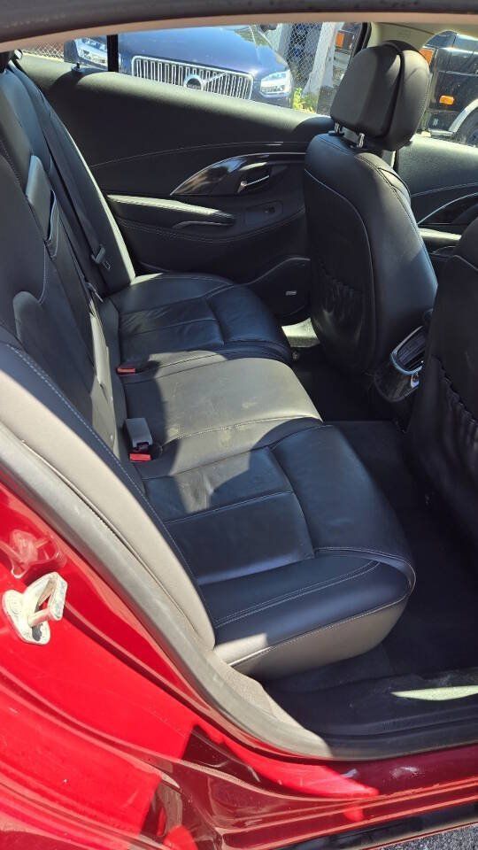 Used 2014 Buick LaCrosse Leather FWD image 11