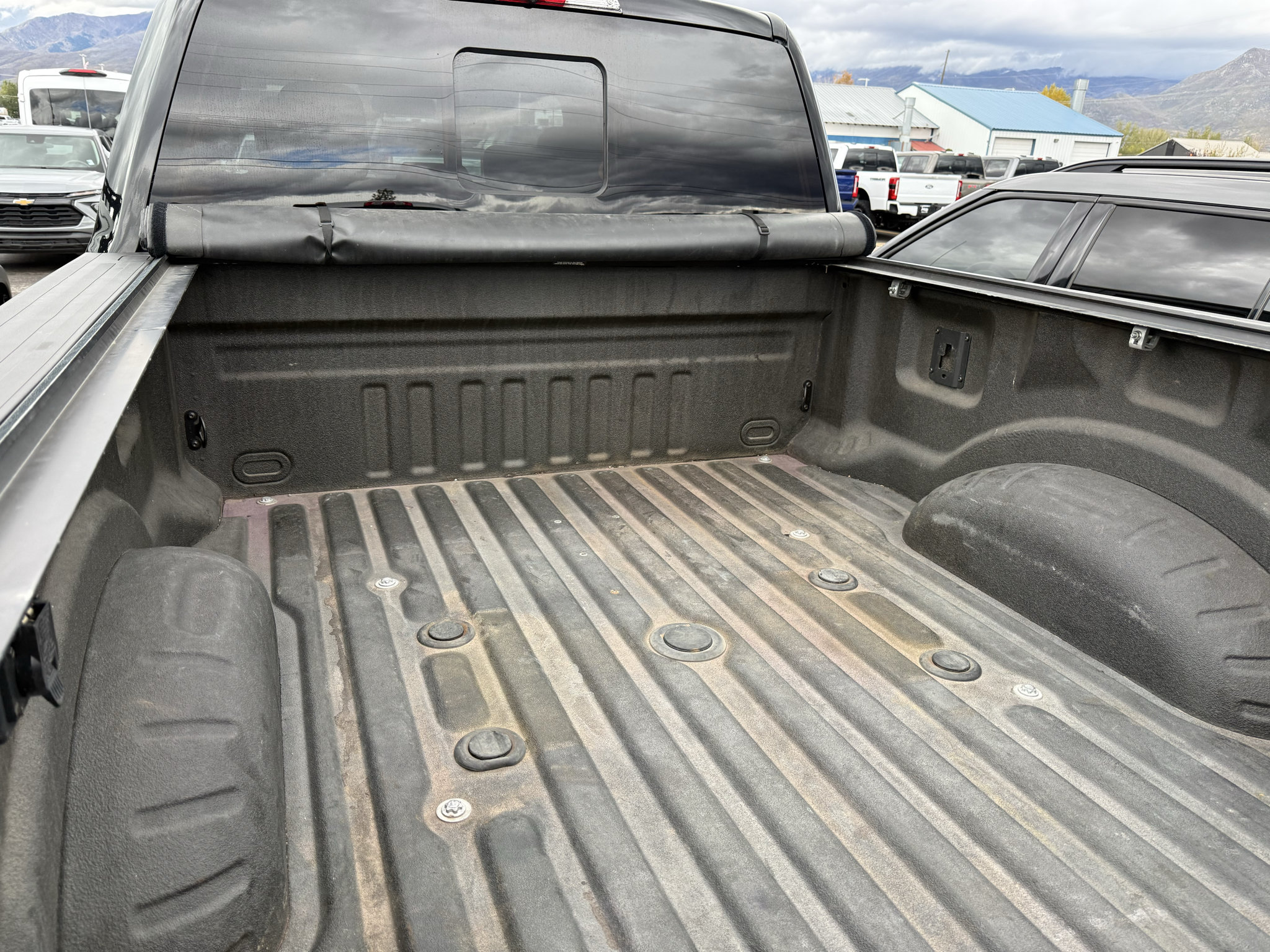 Used 2017 Ford F350 Lariat w/ Lariat Ultimate Package AWD/4WD image 6
