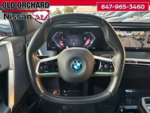 Used 2022 BMW iX xDrive50 w/ Premium Package AWD/4WD image 25