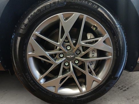 Used 2023 Genesis GV70 2.5T w/ Advanced Package image 14