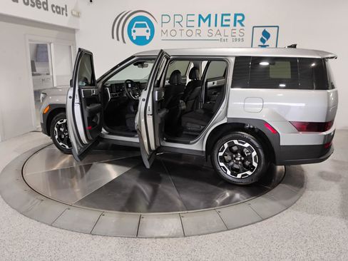 Used 2024 Hyundai Santa Fe SE image 5