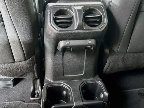 Used 2018 Jeep Wrangler Unlimited Sport S AWD/4WD image 24