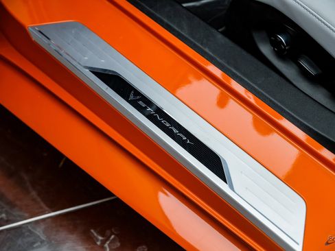 Used 2021 Chevrolet Corvette Stingray Premium Conv w/ Z51 Performance Package image 46