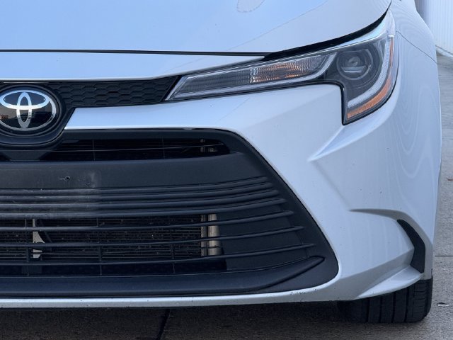 Certified 2025 Toyota Corolla LE FWD image 10