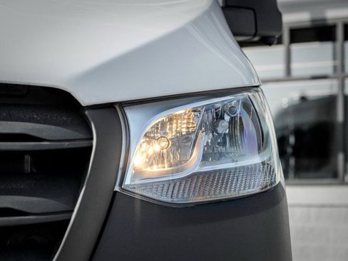 Used 2026 Mercedes-Benz Sprinter 2500 image 6