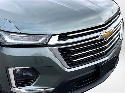 Used 2023 Chevrolet Traverse LT FWD image 30