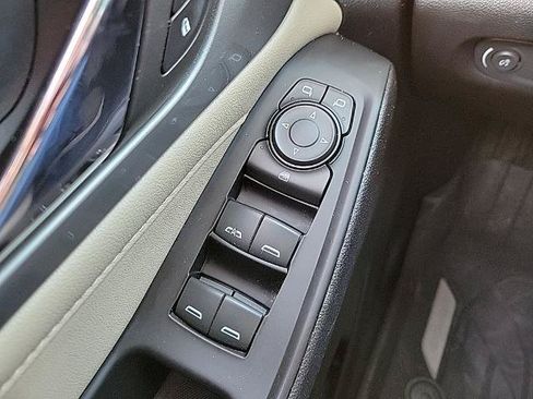 Used 2023 Chevrolet Traverse LT w/ LPO, Floor Liner Package AWD/4WD image 25