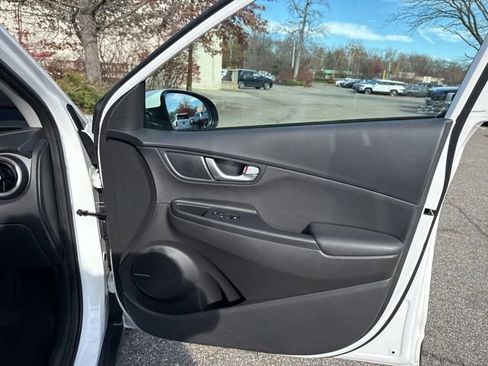 Certified 2023 Hyundai Kona Limited w/ Cargo Package image 33