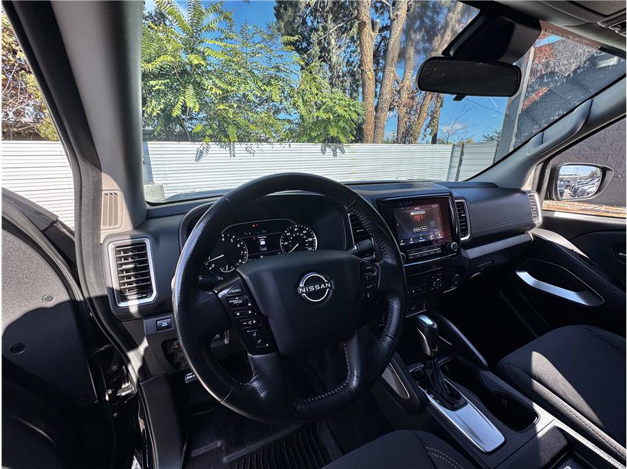 Used 2023 Nissan Frontier SV w/ SV Convenience Package AWD/4WD image 14