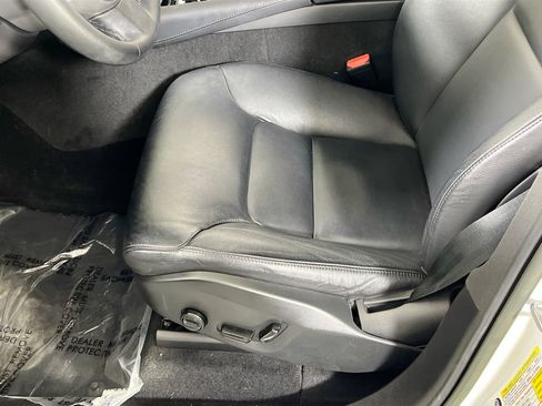 Used 2023 Volvo XC90 B5 Core w/ Protection Package Premier image 19