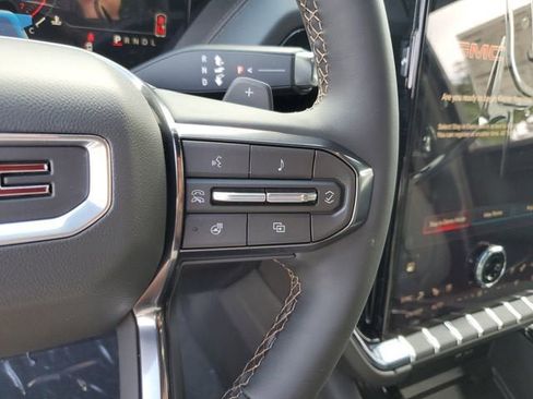 New 2026 GMC Yukon XL AT4 image 27