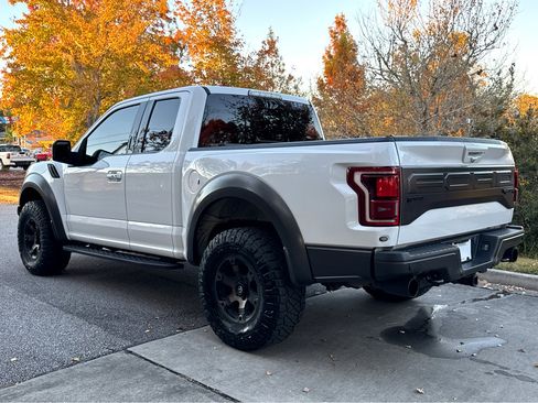 Used 2018 Ford F150 Raptor w/ Equipment Group 802A Luxury image 27