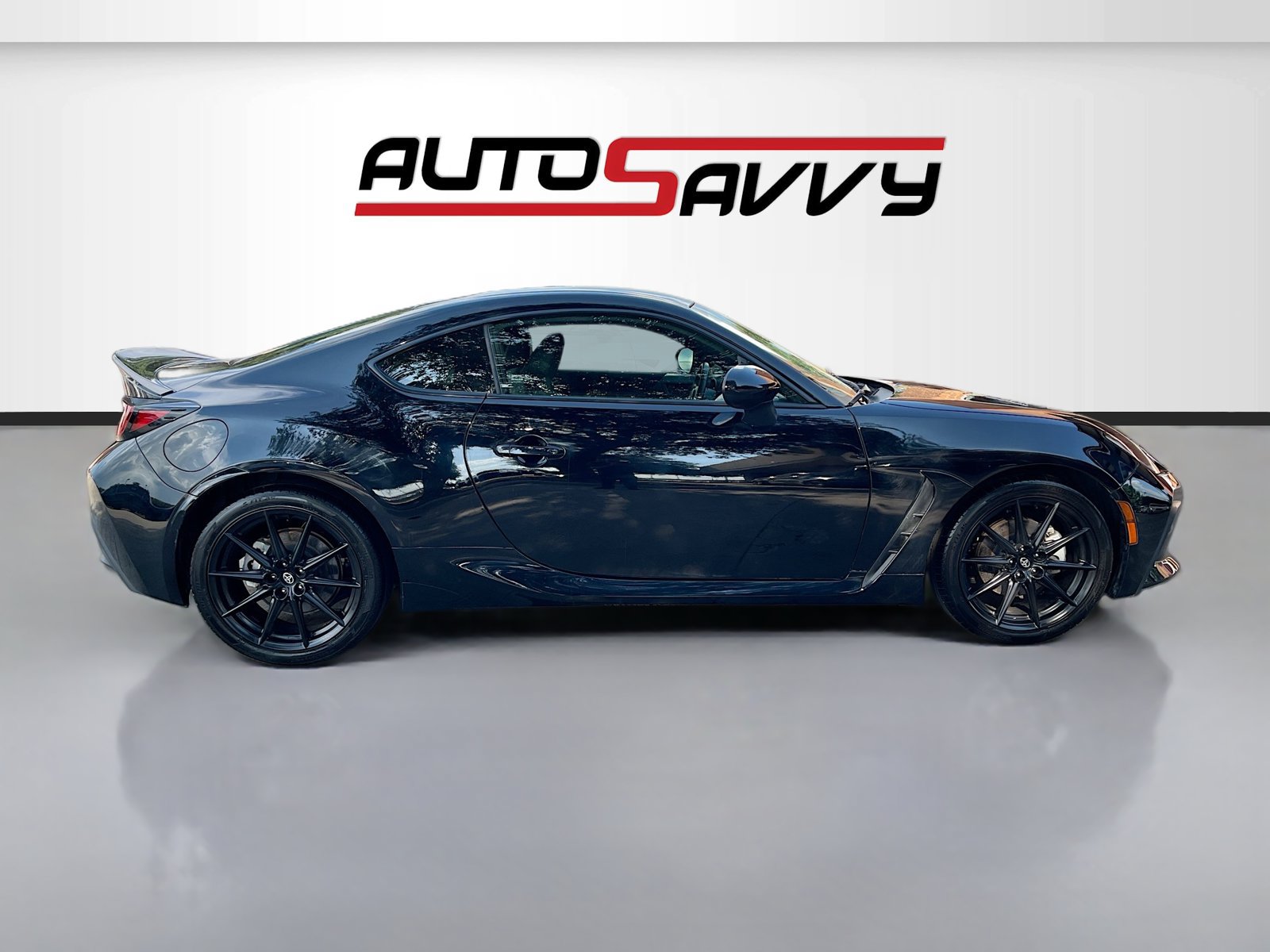 Used 2024 Toyota GR86 Premium RWD image 8