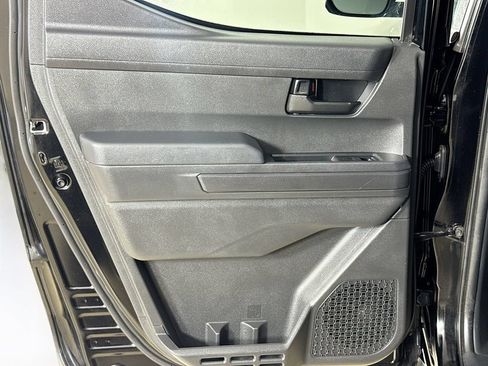 Certified 2024 Toyota Tacoma SR5 AWD/4WD image 21