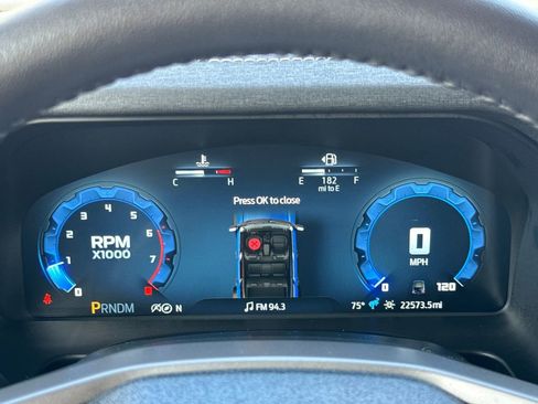 Used 2025 Ford Bronco Outer Banks image 17