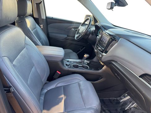 Used 2020 Chevrolet Traverse Premier image 15